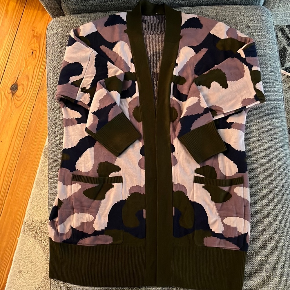 Cameo Cardigan -S-GUC
